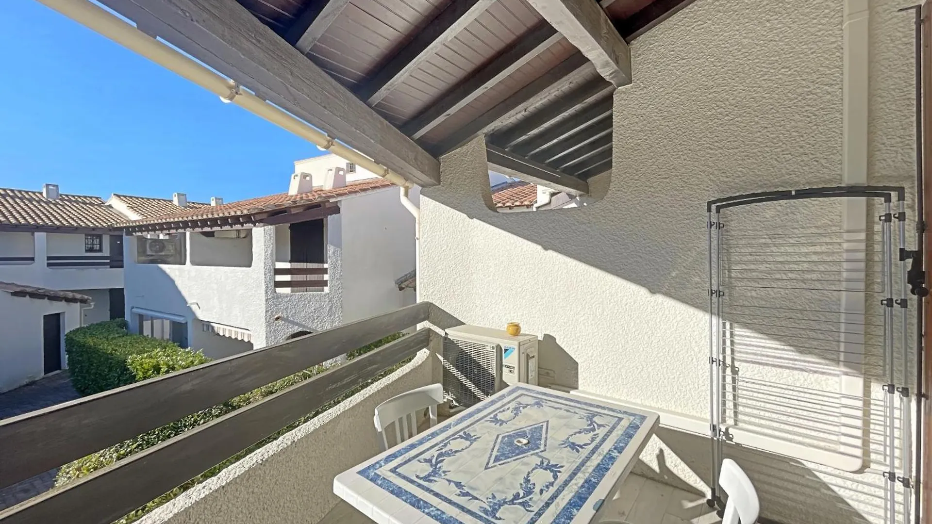 Appartement 4 Pers Avec Climatisation Et Parking Prive A Saintes-Maries-De-La-Mer - Fr-1-475-191 Apartment