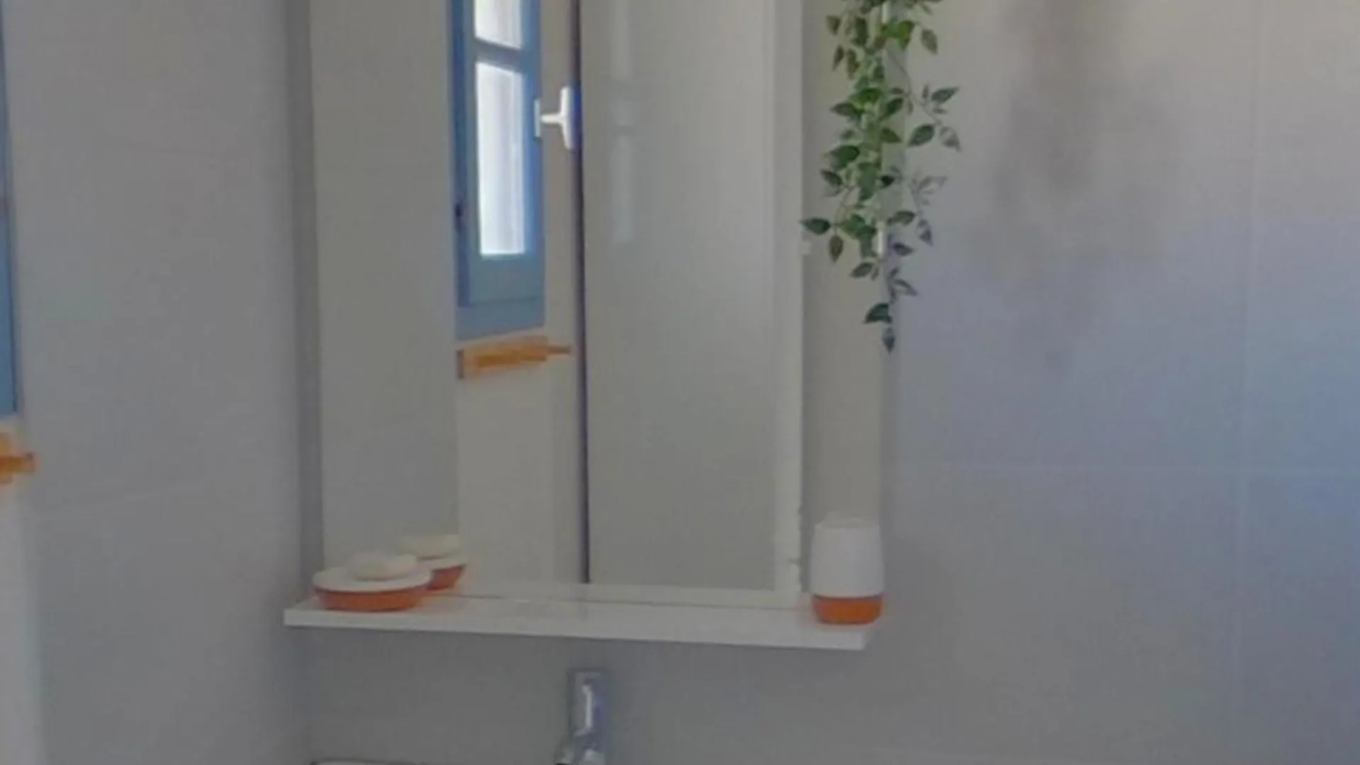 Appartement 4 Pers Avec Climatisation Et Parking Prive A Saintes-Maries-De-La-Mer - Fr-1-475-191 Apartment
